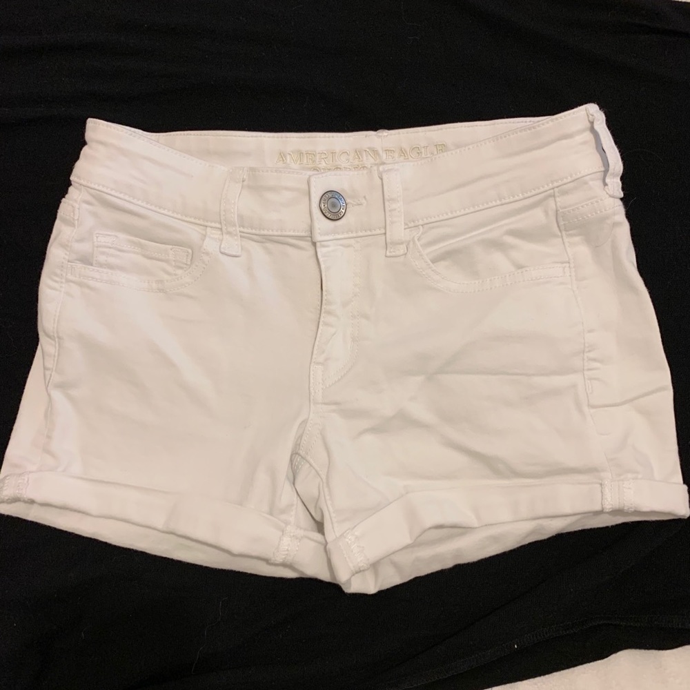 American Eagle white shorts
